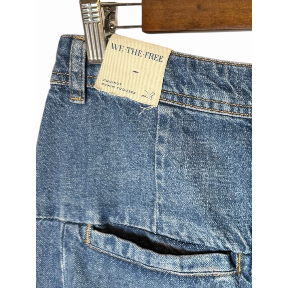 We The Free People Equinox Denim Trouser Wide Leg Pleated Jeans Blue Size 28 - Picture 8 of 9